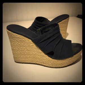 Mia navy blue wedge size 7